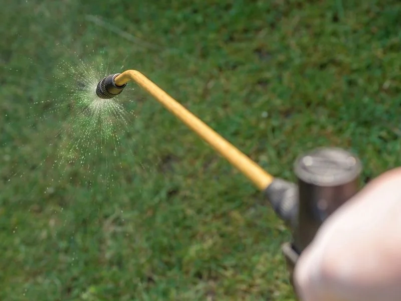 Mosquito yard treatment spray